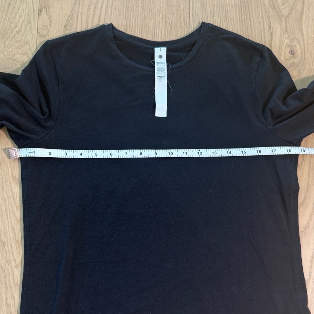 Lululemon Athletica Black Organic Cotton Crew Neck Top - Small - Picture 5 of 7